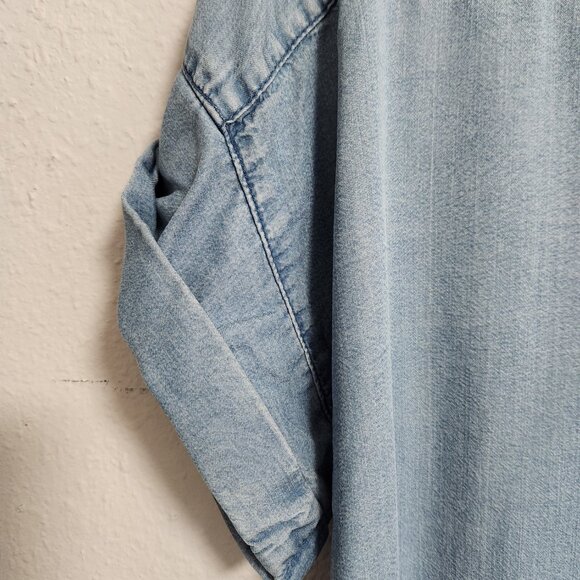 Thread & Supply Women's Short-sleeved Button Up Shirt Medium - Picture 6 of 7